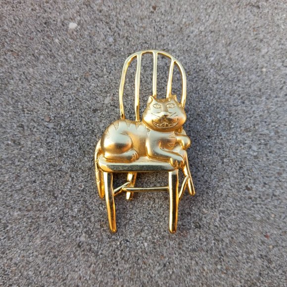 Jonette Jewelry "JJ" BROOCH Gold Cheshire Cat in Chair - Picture 4 of 14